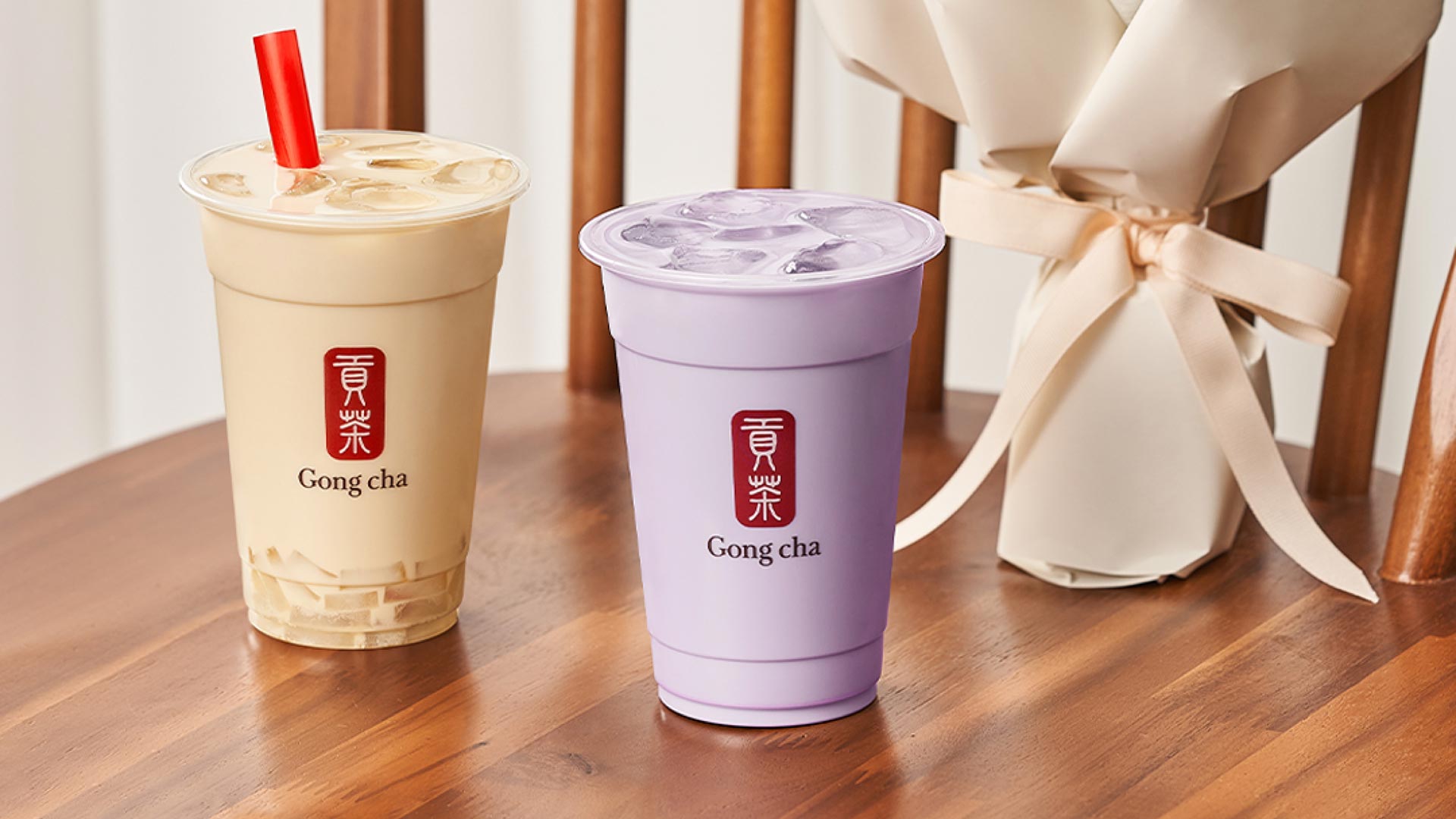 Gong cha drinks on chair